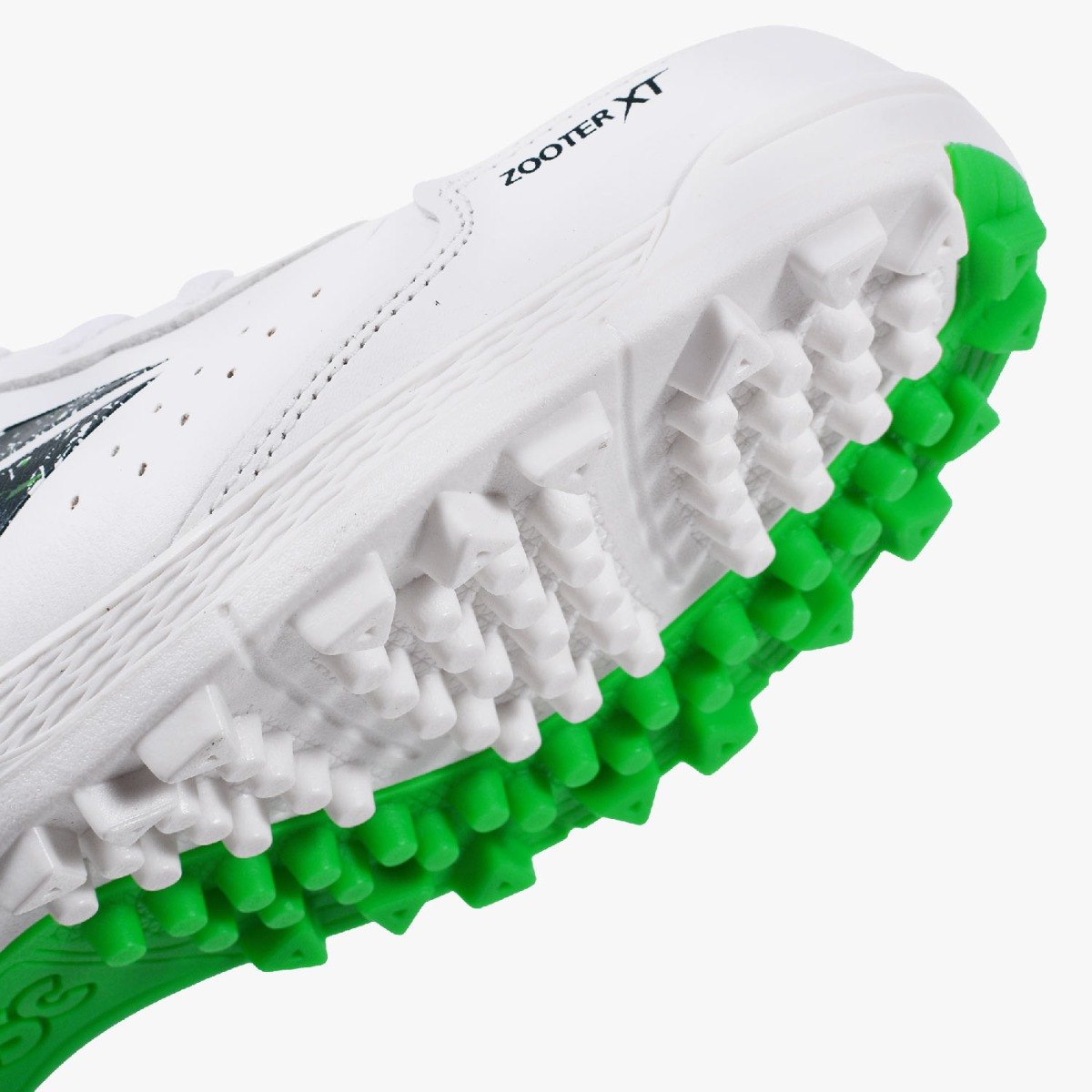 Zooter XT Cricket Shoes (White / Green)