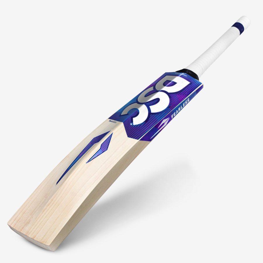 BLU 550 English Willow Bat